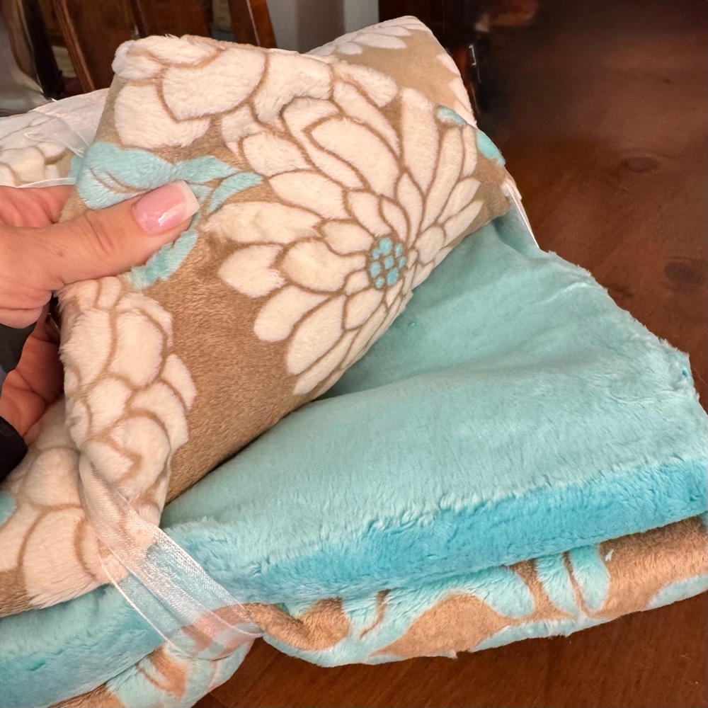 Shannon Fabrics Ibiza Garden Quilt Kit